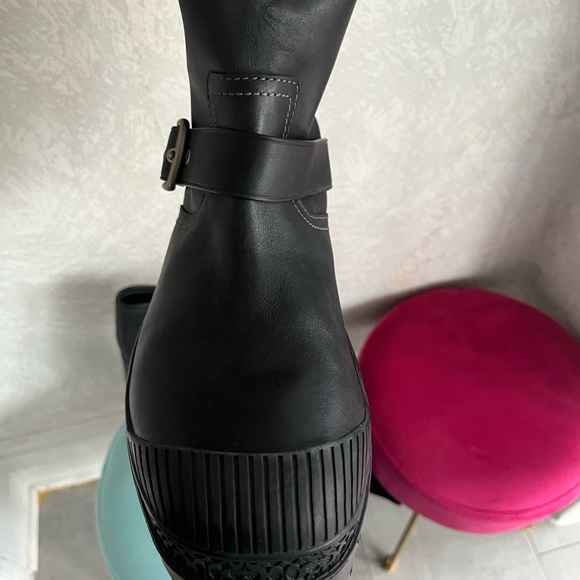 Coach Chelsea boots. Brand new no box. - Picture 4 of 12